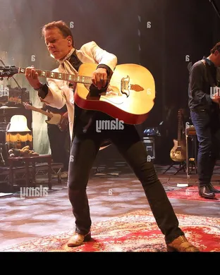 Kiefer Sutherland Kansas City