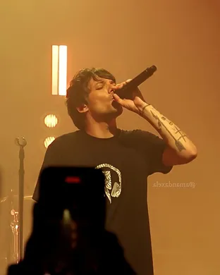 Louis Tomlinson Independence