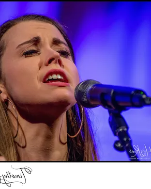 Sierra Hull Kansas City